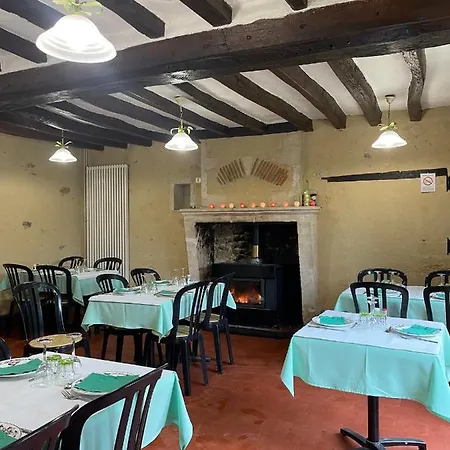 L'auberge L'oree Du Bois * Aillieres-Beauvoir