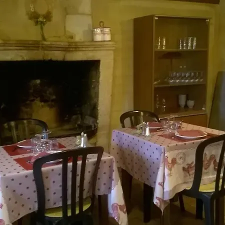 L'auberge L'oree Du Bois Aillieres-Beauvoir