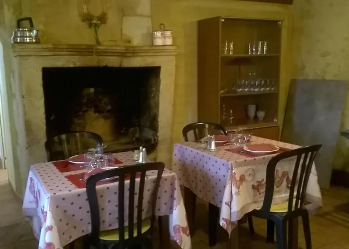 L'auberge L'oree Du Bois Aillieres-Beauvoir